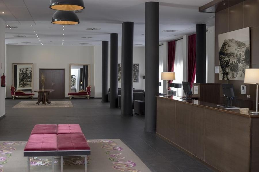 טריו Hotel Real Balneario Carlos III מראה חיצוני תמונה