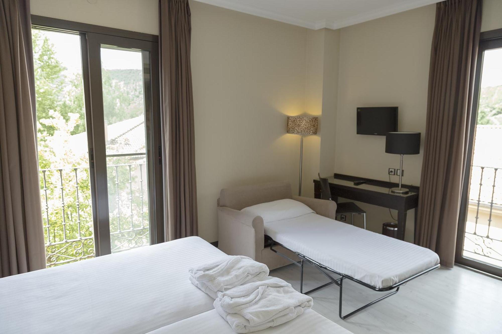 טריו Hotel Real Balneario Carlos III מראה חיצוני תמונה